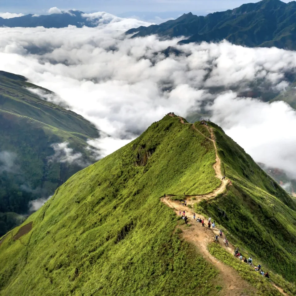 Mullayanagiri Peak, Karnataka's highest summit at 1930m